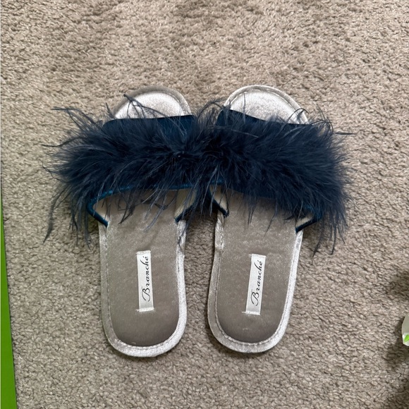 Branche Ostrich Slippers - Picture 1 of 3